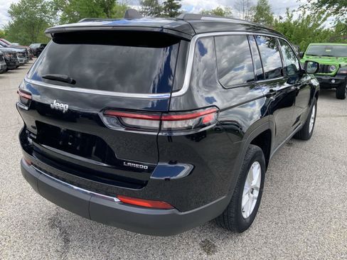 Used 2022 Jeep Grand Cherokee L Laredo w/ Luxury Tech Group I AWD/4WD image 14