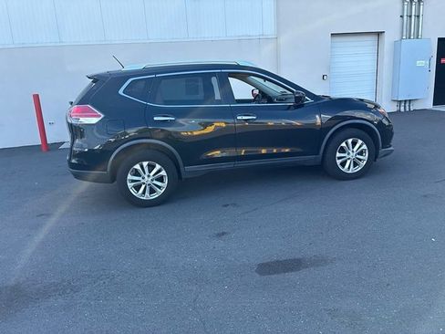 Used 2016 Nissan Rogue SV w/ SV Premium Package AWD/4WD image 6