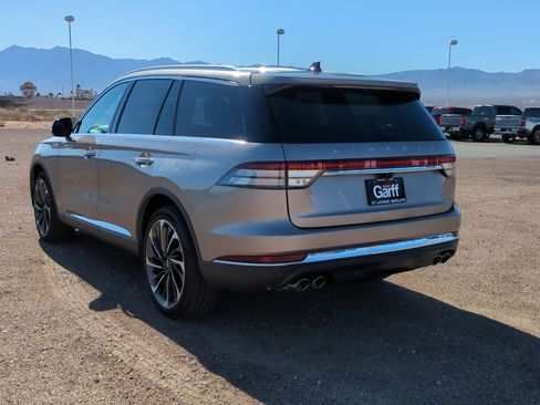 Used 2021 Lincoln Aviator Reserve w/ Equipment Group 202A AWD/4WD image 5