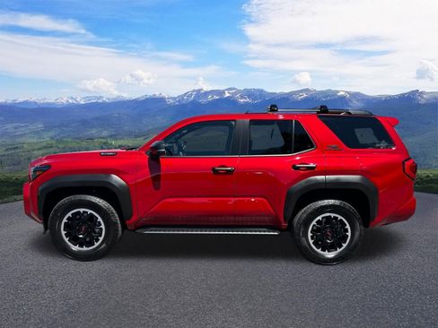 Certified 2026 Toyota 4Runner TRD Off-Road Premium AWD/4WD image 2