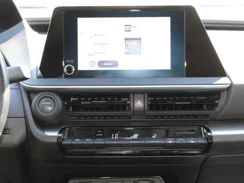 Used 2023 Toyota Prius LE FWD image 20