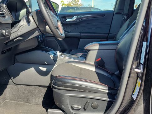 Used 2024 Ford Escape ST-Line image 16