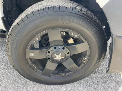 Used 2015 RAM 1500 Tradesman w/ Popular Equipment Group AWD/4WD image 10