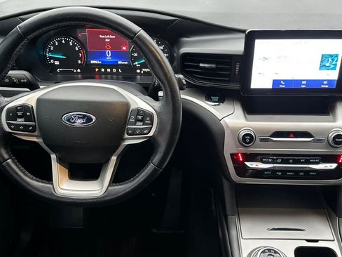 Certified 2022 Ford Explorer XLT image 14