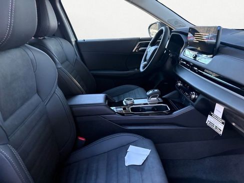 New 2026 Mitsubishi Outlander SE image 12