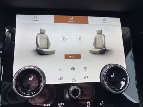 Used 2022 Land Rover Range Rover Evoque R-Dynamic SE image 13