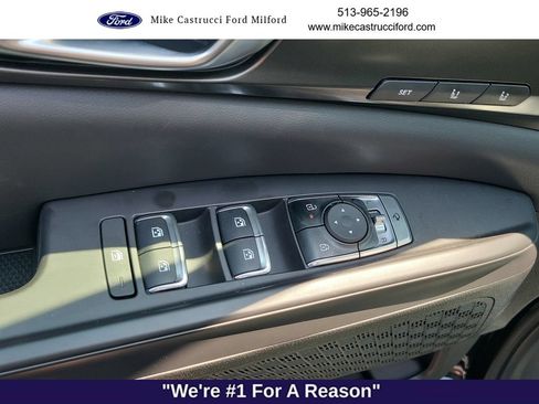Used 2026 Kia Carnival SX w/ SX Dark Edition Package FWD image 27