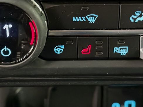 Used 2023 Ford Bronco Badlands image 23