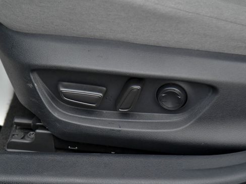 Used 2025 Toyota Camry LE image 17