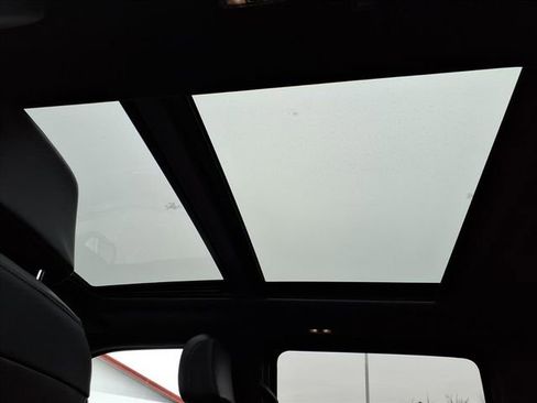 Used 2022 Ford F150 Lariat w/ Equipment Group 502A High image 18