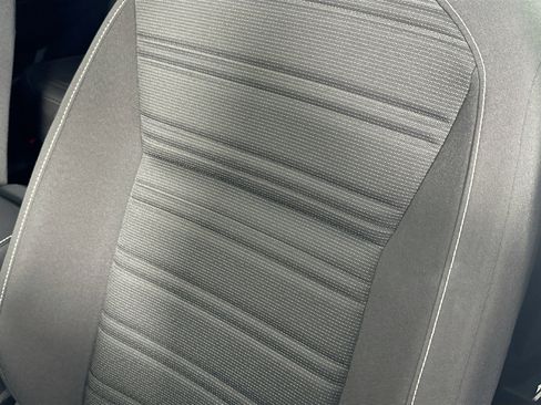 Used 2022 Volkswagen Tiguan S image 18