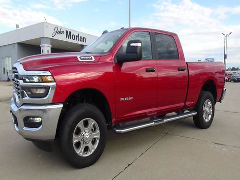 Used 2026 RAM 2500 Big Horn AWD/4WD image 2