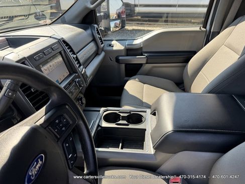 Used 2019 Ford F350 XLT w/ XLT Premium Package AWD/4WD image 17