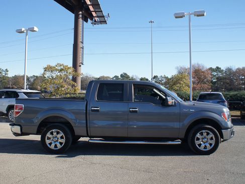 Used 2010 Ford F150 XLT image 12