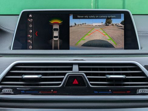 Used 2018 BMW 740i image 20