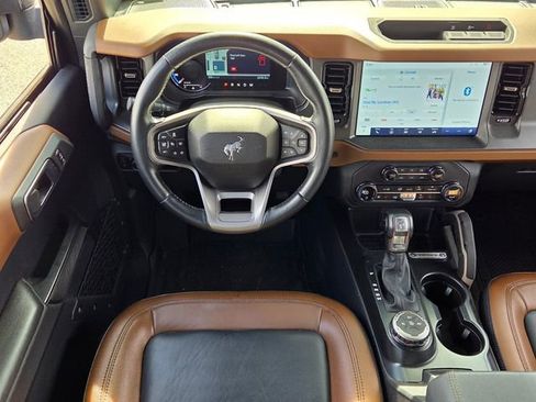 Used 2024 Ford Bronco Outer Banks AWD/4WD image 7