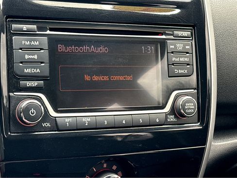 Used 2017 Nissan Versa Note SV image 5