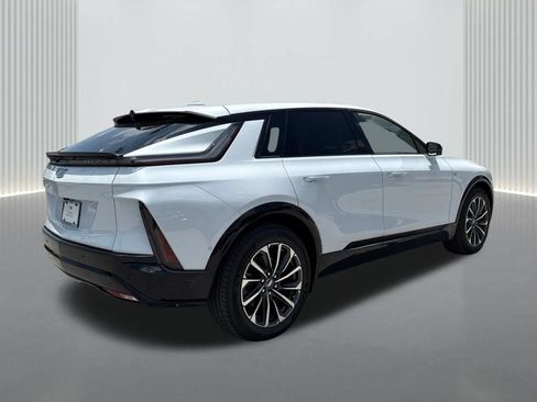 New 2027 Cadillac Lyriq Sport RWD image 5