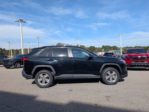 Used 2023 Toyota RAV4 XLE image 6