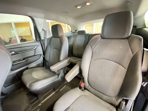 Used 2016 Chevrolet Traverse LT AWD/4WD image 24