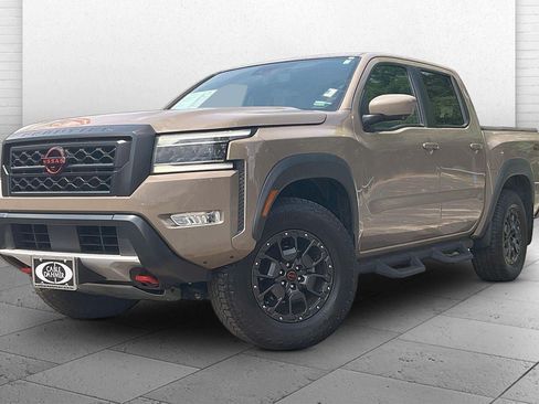 Used 2023 Nissan Frontier PRO-4X w/ Pro-4X Premium Package AWD/4WD image 13