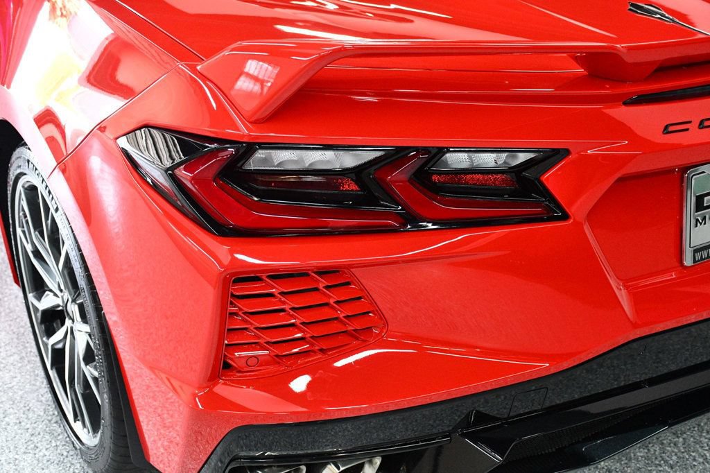 Used 2023 Chevrolet Corvette Stingray Preferred Conv w/ Z51 Performance Package RWD image 19