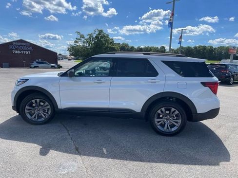 New 2026 Ford Explorer Active w/ Active Comfort Package AWD/4WD image 5