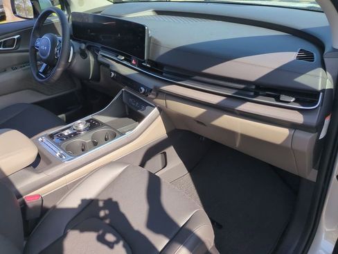 New 2026 Kia Carnival SX image 29