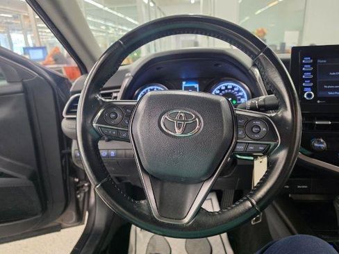Used 2021 Toyota Camry SE FWD image 11