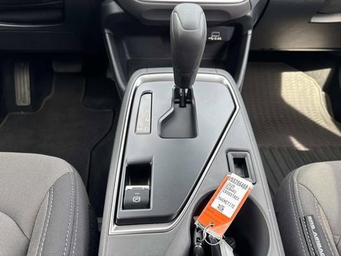 Used 2025 Subaru Crosstrek 2.0i Premium w/ Convenience Package #2 image 27