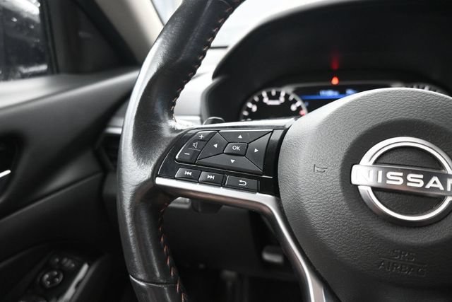 Used 2024 Nissan Altima 2.5 SR FWD image 14
