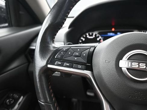 Used 2024 Nissan Altima 2.5 SR FWD image 14
