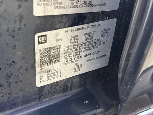 Used 2021 Chevrolet Silverado 1500 LT AWD/4WD image 15