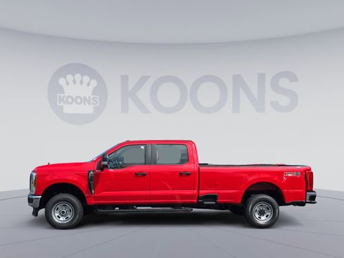 New 2026 Ford F250 XL w/ FX4 Off-Road Package image 2