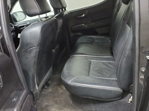 Used 2020 Toyota Tacoma TRD Pro image 4