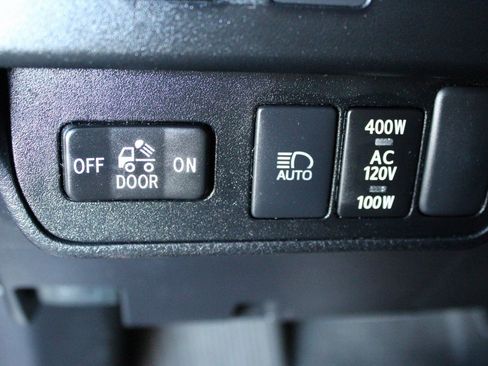 Certified 2023 Toyota Tacoma 4x4 Double Cab image 29