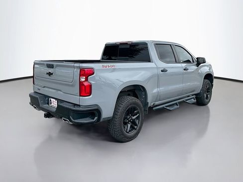 Used 2024 Chevrolet Silverado 1500 LT Trail Boss w/ Convenience Package II image 7