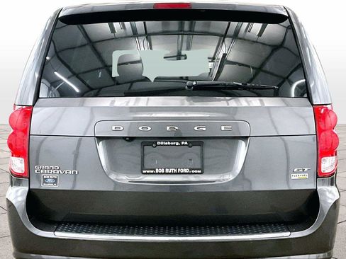 Used 2019 Dodge Grand Caravan GT image 4