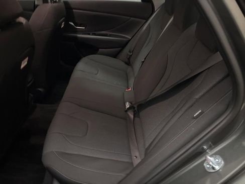 New 2026 Hyundai Elantra SE FWD image 17