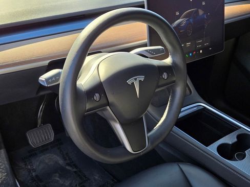 Used 2024 Tesla Model Y 2WD image 20