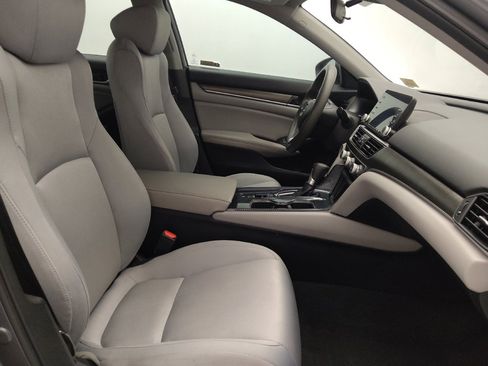 Used 2018 Honda Accord LX image 21