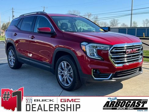 Used 2024 GMC Terrain SLT w/ Tech Package image 1