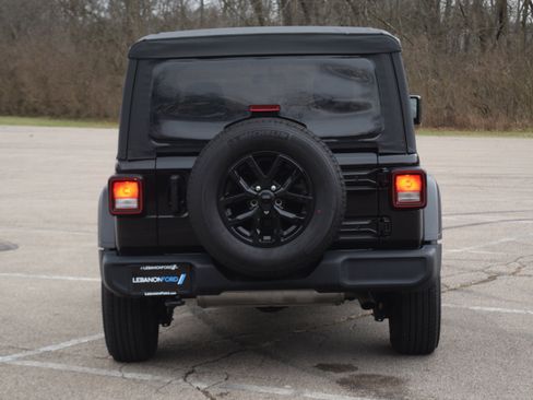 Used 2023 Jeep Wrangler Sport S image 23