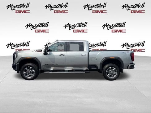 Used 2026 GMC Sierra 3500 SLT w/ SLT Premium Package AWD/4WD image 7