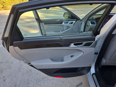 Used 2015 Hyundai Genesis 3.8 w/ Option Group 03 RWD image 19