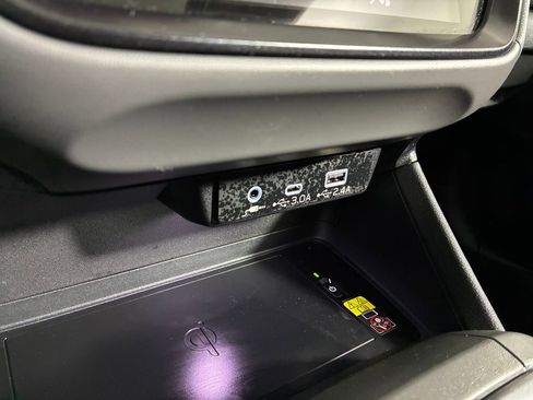 Used 2025 Subaru Crosstrek 2.5i Limited w/ Crosstrek Mirror Package image 16