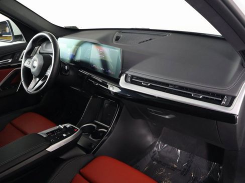 Used 2025 BMW X1 xDrive28i w/ Convenience Package image 9