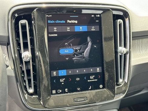 New 2024 Volvo XC40 B5 Plus w/ Climate Package AWD/4WD image 10