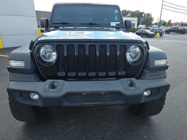 Used 2018 Jeep Wrangler Unlimited Sport S AWD/4WD image 3