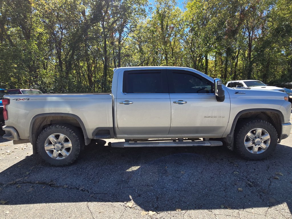 Used 2020 Chevrolet Silverado 2500 LTZ w/ LTZ Premium Package AWD/4WD image 9
